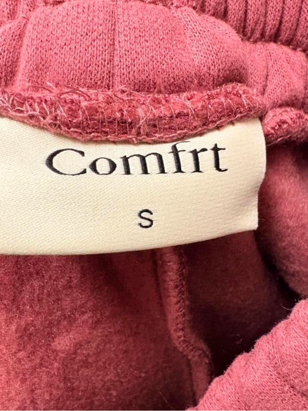 Comfrt sweats brand new!